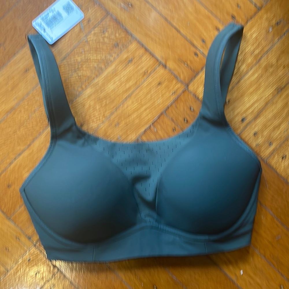Lululemon run times bra